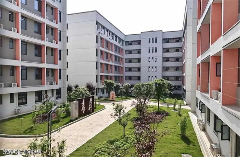 长沙市金秋方舟高级中学复读部管理严格程度实测